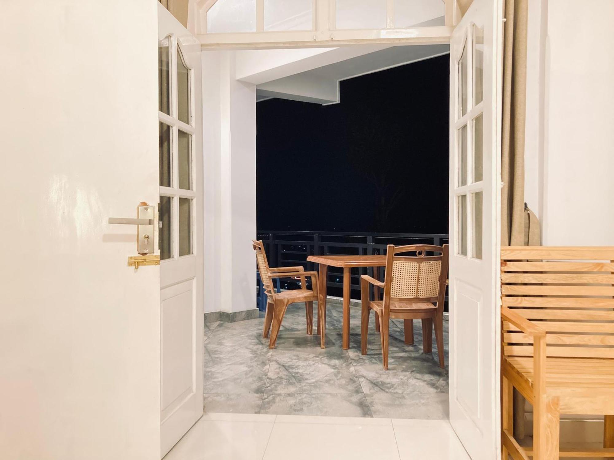 Dream House Residence Канди Екстериор снимка