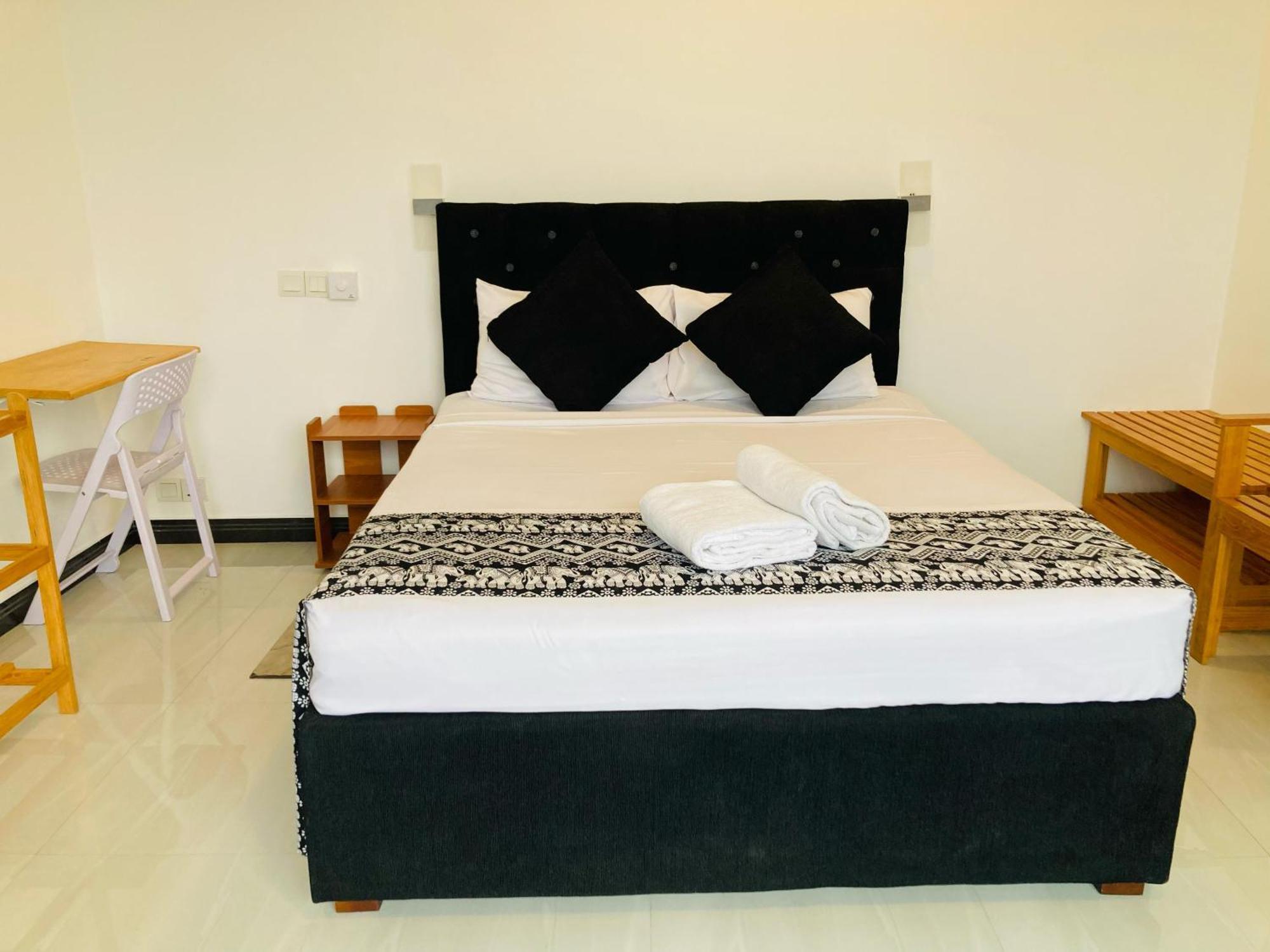 Dream House Residence Канди Екстериор снимка